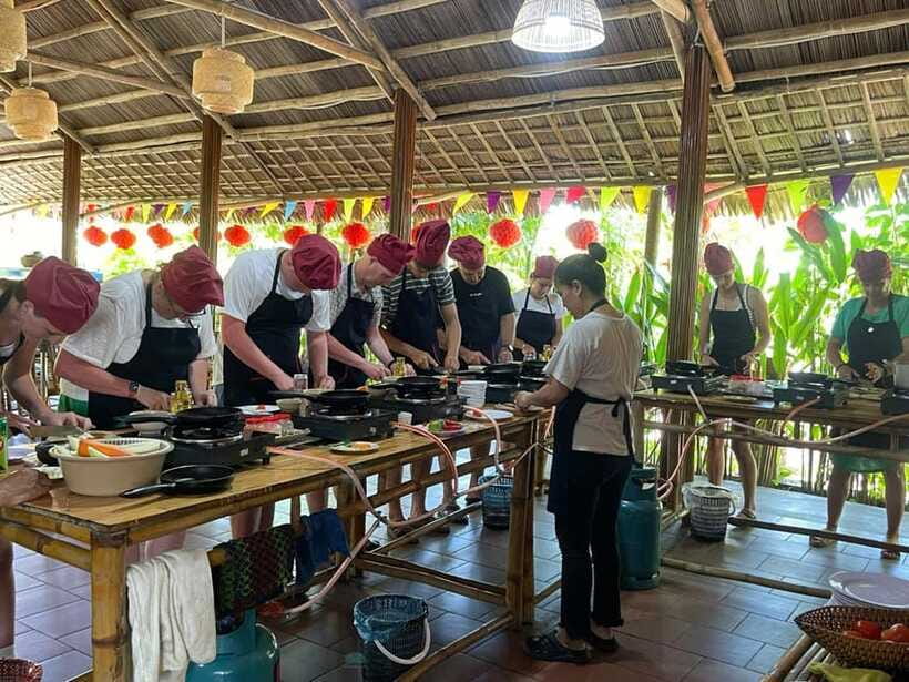 Hoi An: Cooking Class, Crab Fishing-Basket Boat, Market Tour - Cooking five Vietnamese dishes