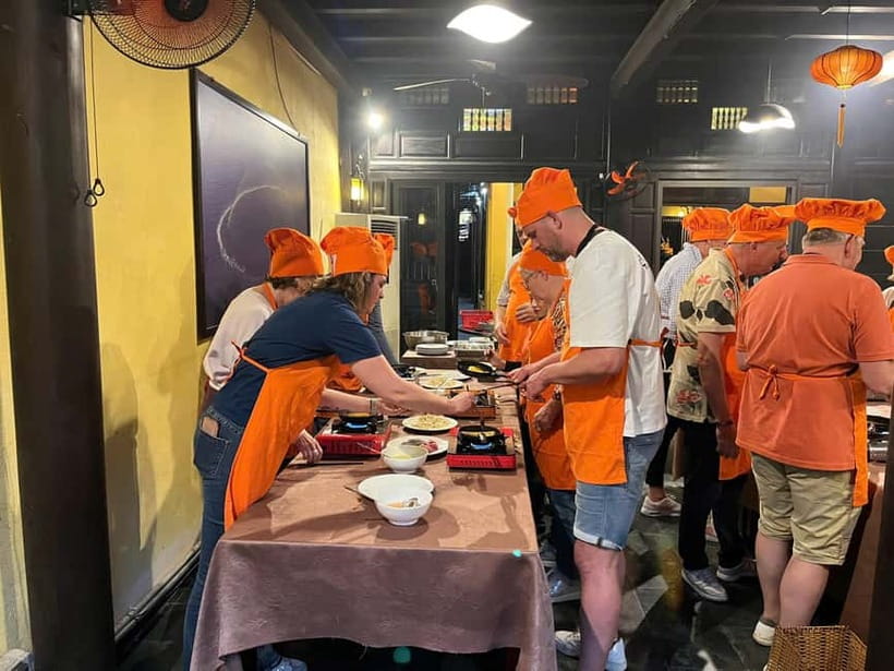 Hoi An: Cooking Class with Exploring Hoi An Market - Practical details that affect your day