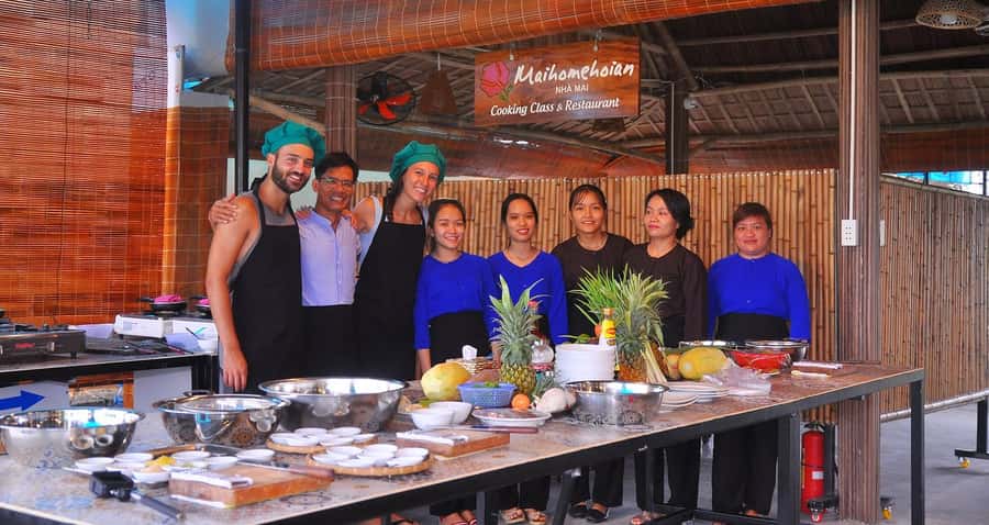 Hoi An Cooking Class With Market and Bamboo Basket Boat Tour - A local market at 8:15 AM