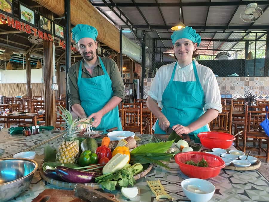 Hoi An Cooking Class With Market and Bamboo Basket Boat Tour - Choosing four Vietnamese dishes