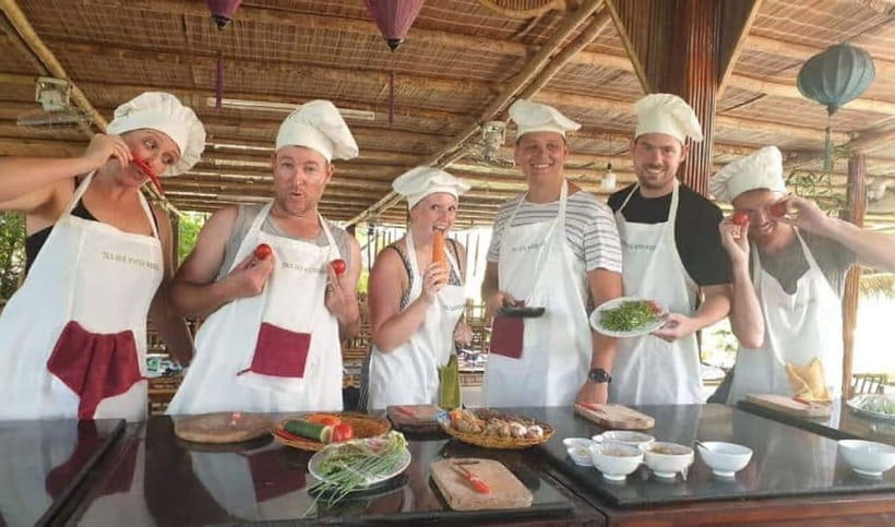Hoi An: Eco Cooking Class with Market Trip and Basket Boat - Riding a bamboo basket boat through Cam Thanh