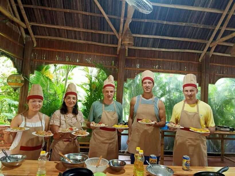 Hoi An: Eco Cooking Class with Market Trip and Basket Boat - Food choices and practical comfort