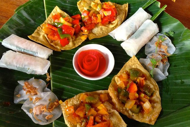Hoi An Night Market - Ancient Town street food tours by Night - Hoi An after sunset, one bite at a time