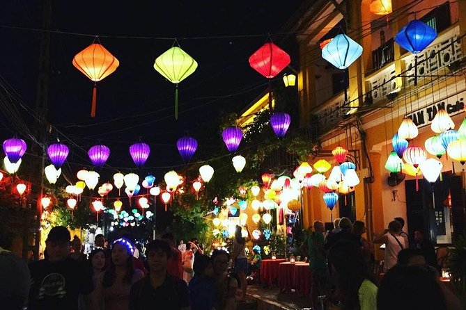 Hoi An Night Market with Hoi an walking Tour , Colourful Lanterns, Boat Ride - Should you book it?