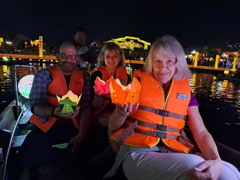 Hoi An Street Food, night market and lantern boat ride - Why the Market Visit Matters