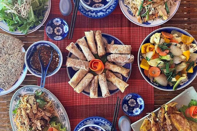 HoiAn Walking Tours Night market, Colourful Lanterns, Boat Ride - Dinner and the value of the $60 price