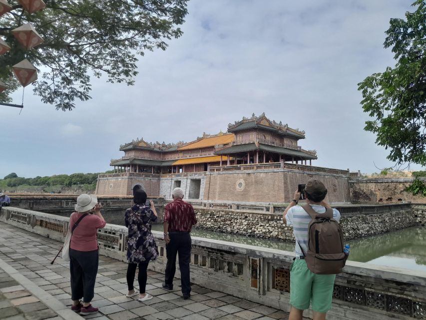 Hue:Deluxe Walking tour to Imperial City and Dong Ba Market - Why this Hue walking tour works well