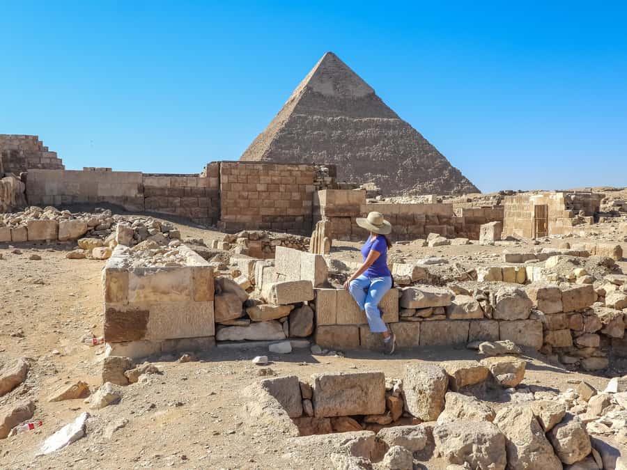 Hurghada: Cairo Pyramids, Sphinx, Museum & Bazaar Day Tour - The Egyptian Museum and its 170,000 objects