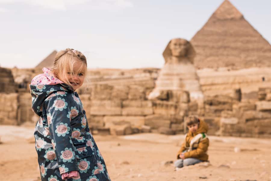 Hurghada: Giza Pyramids, Sphinx, Museum & Old Souq Day Trip - Khan el-Khalili and El Moez Street