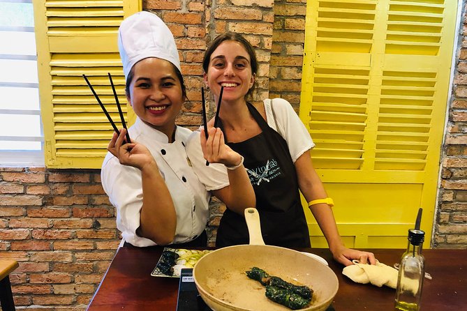 Immersive Cooking Class & Wet Market Tour by Local Chef +Cookbook - From Ben Thanh Market to the cooking table