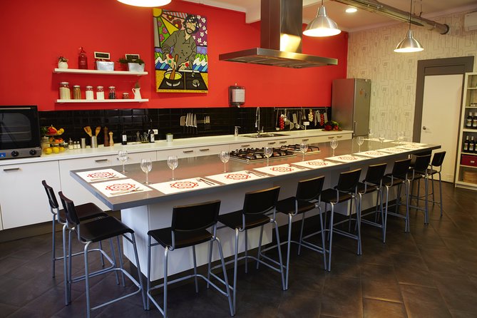 Interactive Paella & Market: Bottomless Wine & Rambla Views - Bottomless wine and a long shared lunch