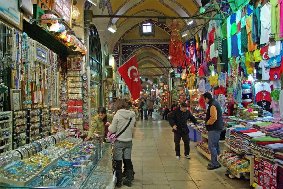 Istanbul: Dolmabahce Palace and Grand Bazaar Tour - Who should choose this tour?