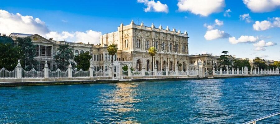 Istanbul: Dolmabahce Palace and Grand Bazaar Tour - What makes the palace interiors worth your time