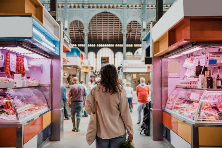 Istanbul: Grand Bazaar Shopping Tour & Shopping Assistant - Choosing between textiles, jewelry, ceramics, and rugs