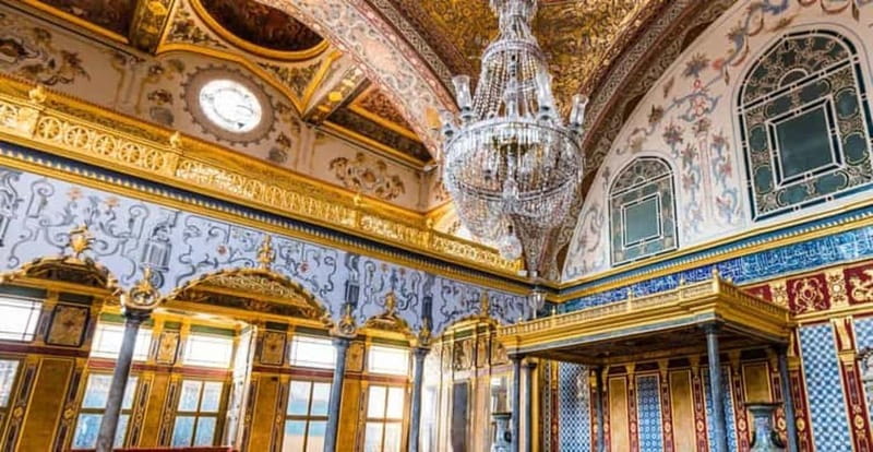 Istanbul: Guided Topkapi and Grand Bazaar with Small Group - Practical booking advice