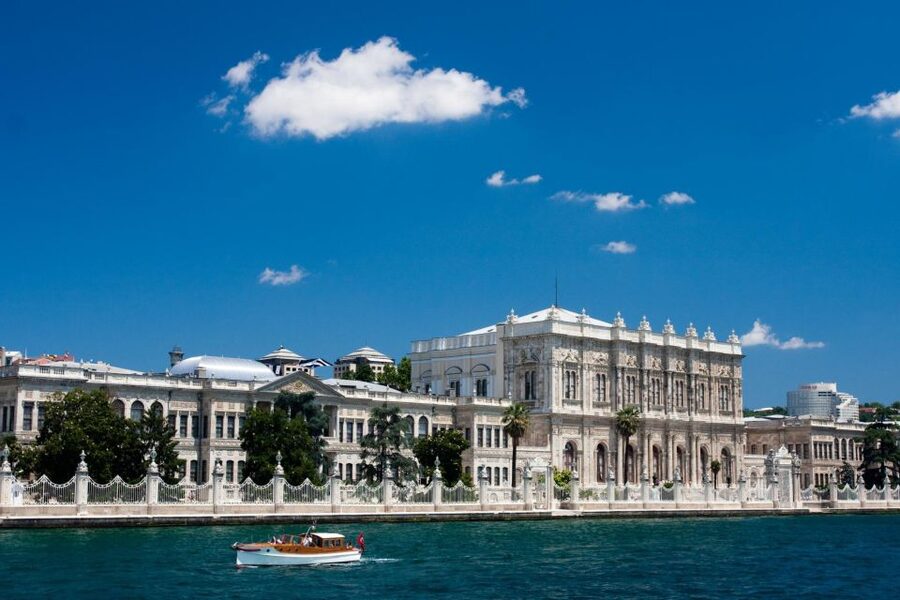 Istanbul: Morning Bosphorus Boat Tour with Spice Bazaar - Should you book it?