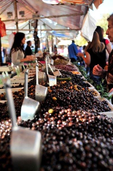 Italian Coast & Market: Full-Day Small Group Trip - A small group changes the feel of the day