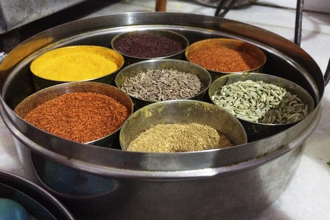 Jaipur Market Tour & Vegetarian Rajasthani Home Cooking Class - Choosing seasonal ingredients with Shalini
