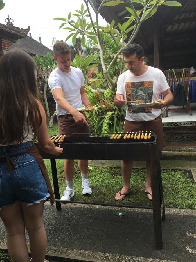 Jambangan bali cooking class with morning market tour - Starting at the market before the heat rises