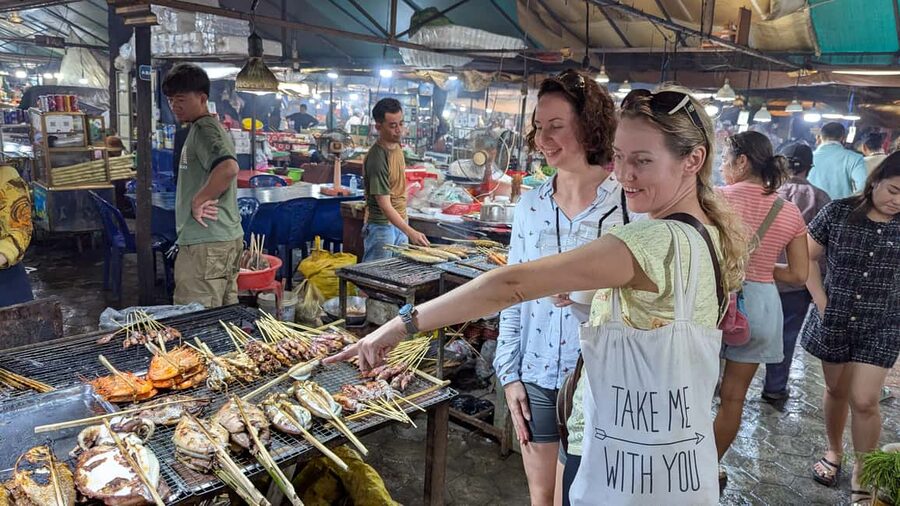 Kampot Pepper & Kep/Crab Market Tours: Salt, Secret lake - Villages, rice fields, and a slower view