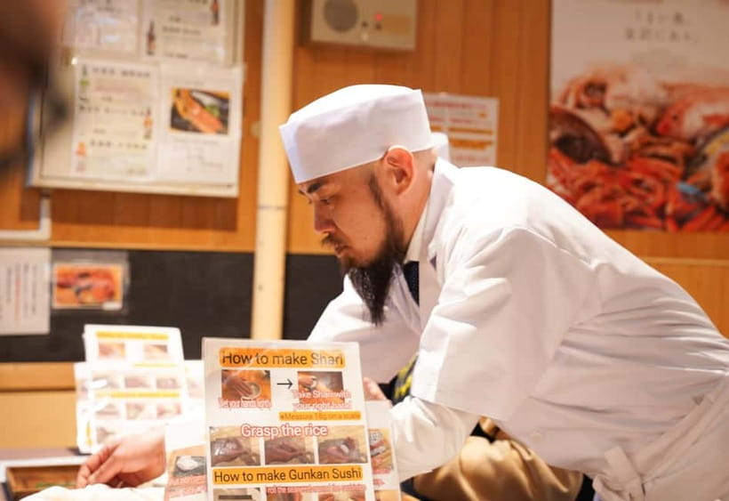 Kanazawa: Sushi Making Experience at Oumicho Market - Who will enjoy this most