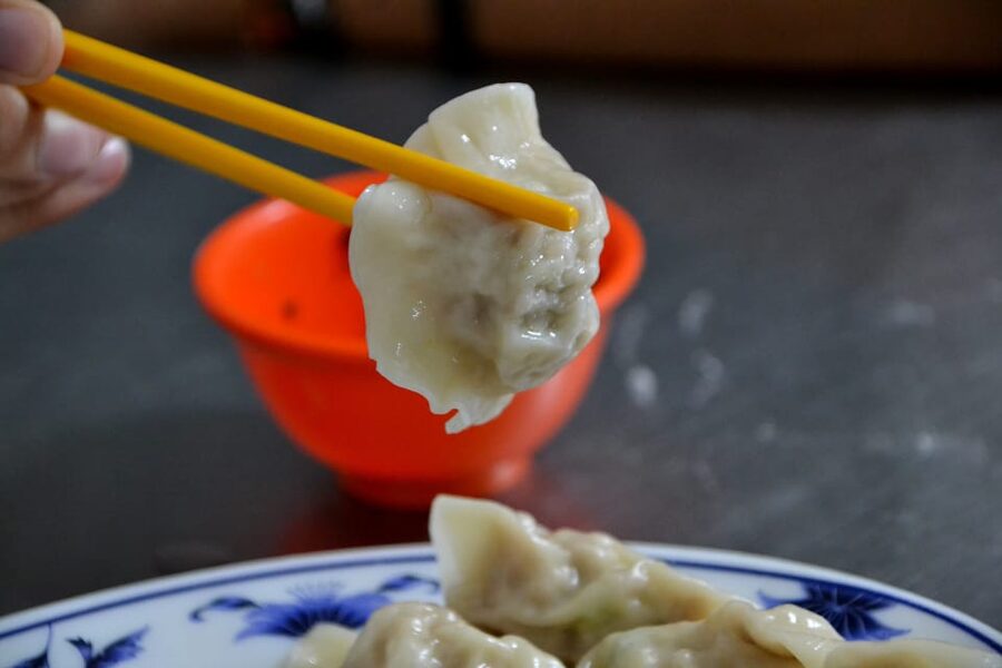 Keelung Half-Day Food Tour: Explore Day & Night Markets - Stories about temples, food, and Keelung’s past