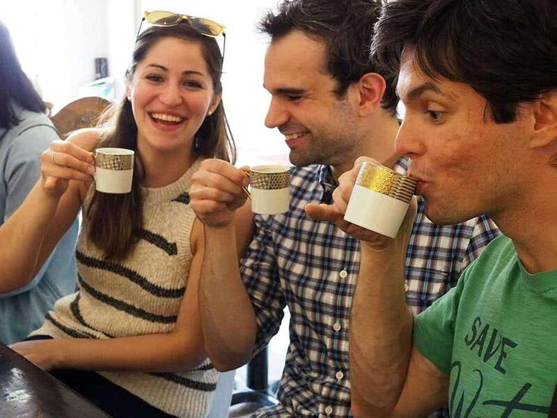 Kensington Market 'Taste the World' Food Tour - Meeting your guide and setting the pace