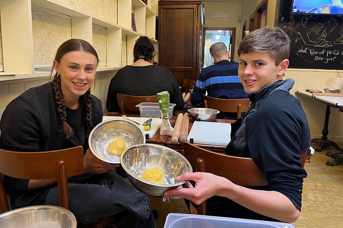 Kitchen of Mamma: Pasta Cooking Class with market visit in Rome - Eating the pasta you make