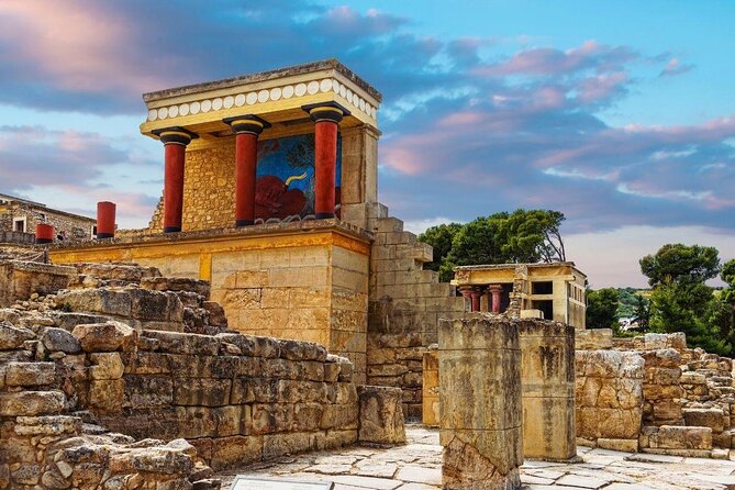 Knossos Palace guided tour - Heraklion City tour + market - Knossos before the city