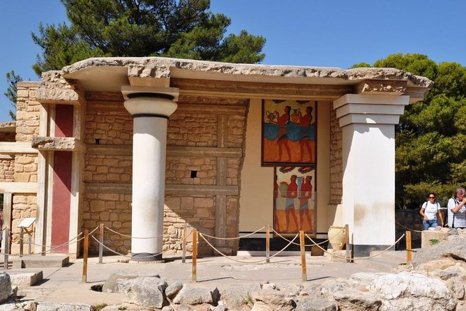Knossos Palace guided tour - Heraklion City tour + market - Who should book this excursion?