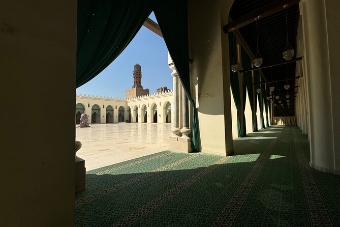 Koshary Abou Tarek Old Cairo and Khan Elkhalili Market Tour - The quiet courtyard of Al Hakim Mosque