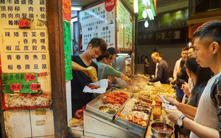 Kowloon: Private Night Markets & Street Food Experience - The value of a host who adapts to you
