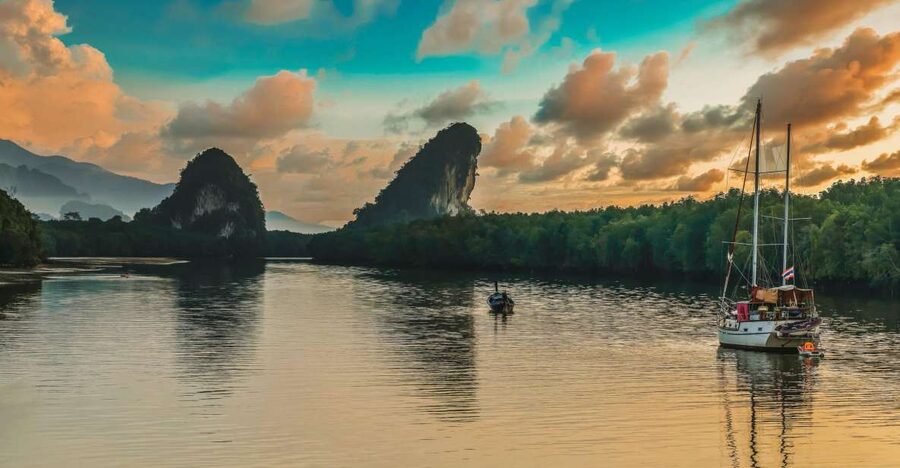 Krabi: Private Sunset Boat Trip and Night Market Tour - Key points to know before booking