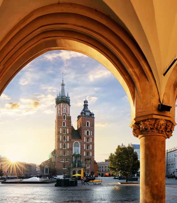 Krakow: The Underground Market Museum Guided Tour - What waits beneath Main Market Square