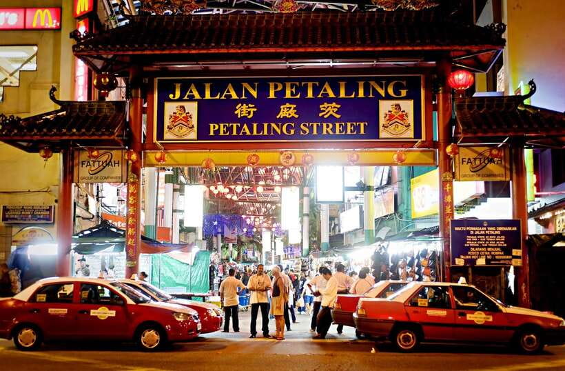 Kuala Lumpur: 4-Hour Authentic Local Markets & Event Tour - Why this four-hour evening works