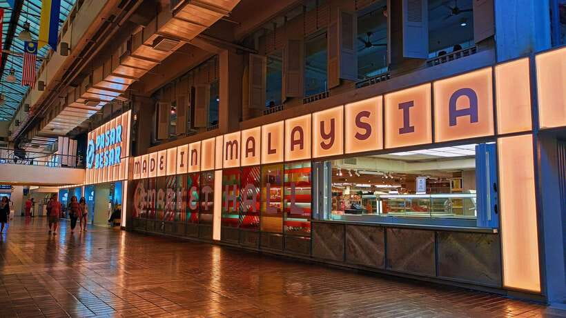 Kuala Lumpur: Sightseeing, Markets, and Food Night Tour - The King’s Palace and Malaysia’s royal story