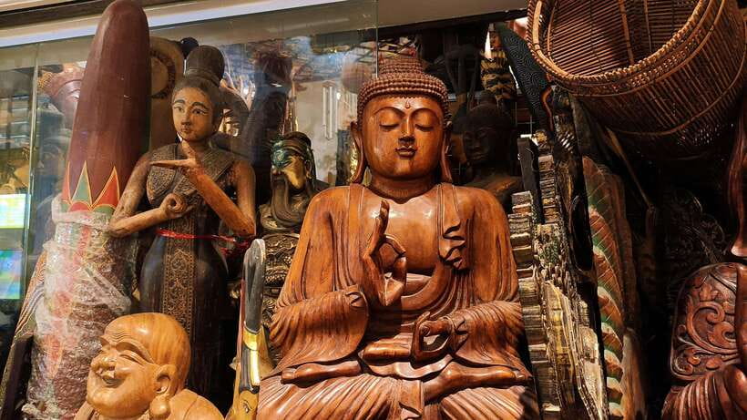 Kuala Lumpur: Sightseeing, Markets, and Food Night Tour - The Golden Triangle and Petronas Twin Towers