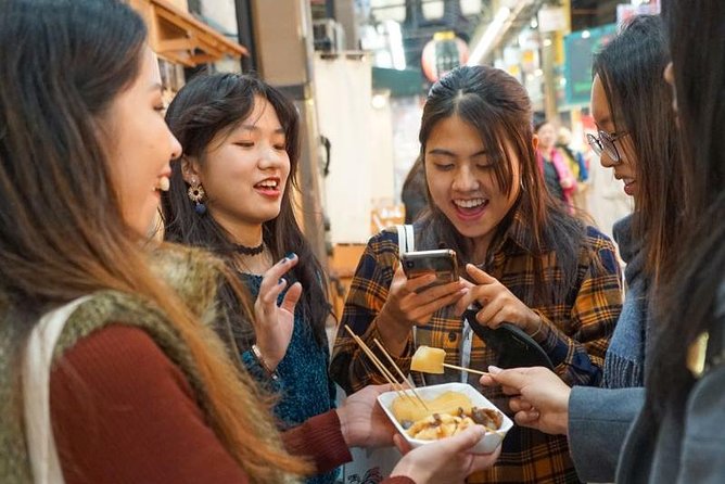Kuromon Market Food Walking Tour in Osaka (6 stops, 6 tastes) - Doguyasuji brings knives, bowls, and restaurant culture
