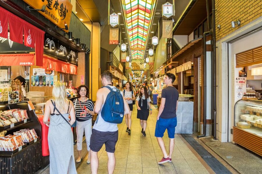 Kyoto: Nishiki Market Food Tour - Meeting at Kawaramachi Station