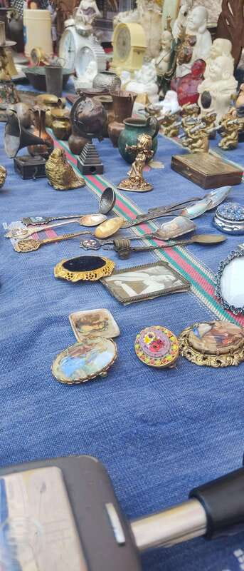 La Lagunilla's Antique Bazaar - Why La Lagunilla makes a good Mexico City outing