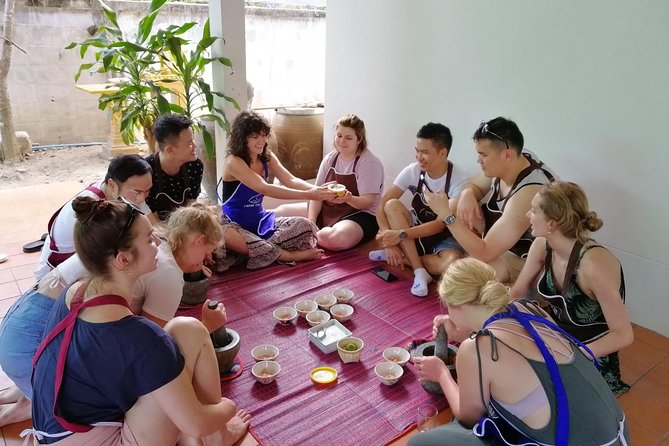 Lanna Smile Thai Cooking Class in Chiang Mai with Market tour - Five hours is a full food session