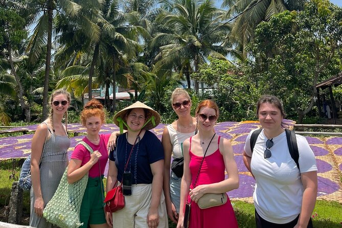Largest Floating Market, Wild Small Canal System & Organic cocoa - The guides make a real difference