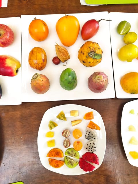 Lima: Market Tour, 35 Fruits Tasting & Cooking Class - An introduction to Peruvian cooking with pisco sour