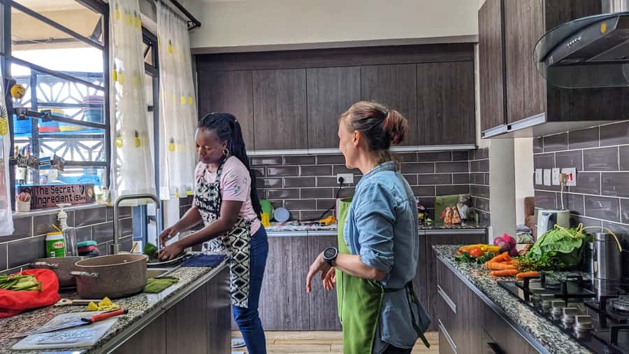 Local Market Tour and Traditional Meal Cooking Class - Timing, group size, and the end of the day
