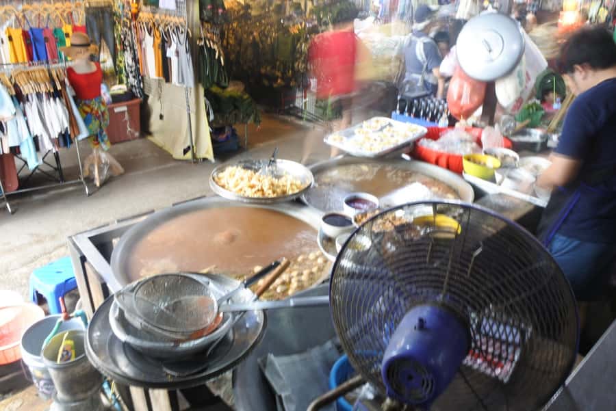 Local Weekend Markets: Khlong Lat Mayom & Chatuchak Tour - What $99 includes, and where the value lies