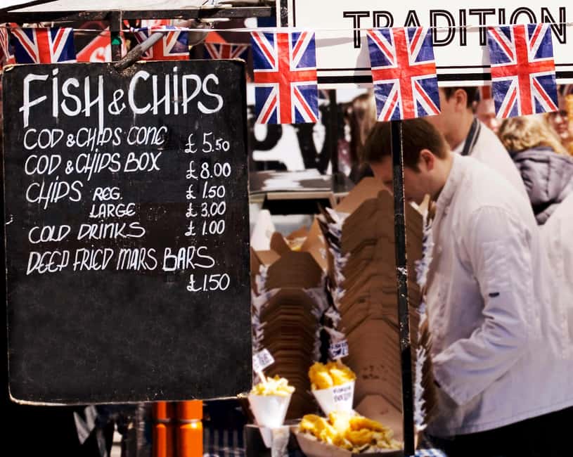 London: Camden Market Food Tour with 7 Street Food Tastings - British cheese with sweet pairings