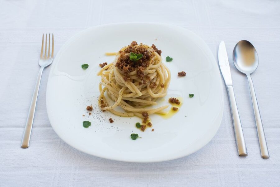 Lucca: Market and Cooking Class at a Local's Home - Practical details that shape the day