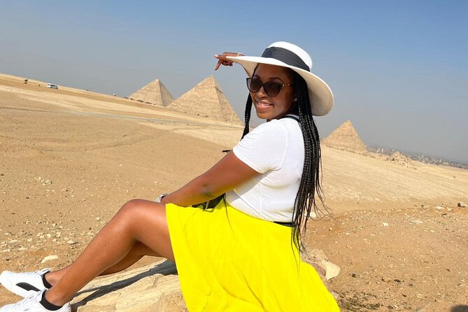 Luxury Private Tour Giza Pyramids ,Egyptian Museum and Bazaars - What a private vehicle changes