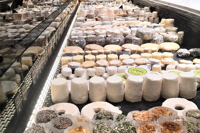 Lyon Morning Food Market Tasting Tour in Les Halles Paul Bocuse - Why Les Halles Paul Bocuse makes a strong first stop