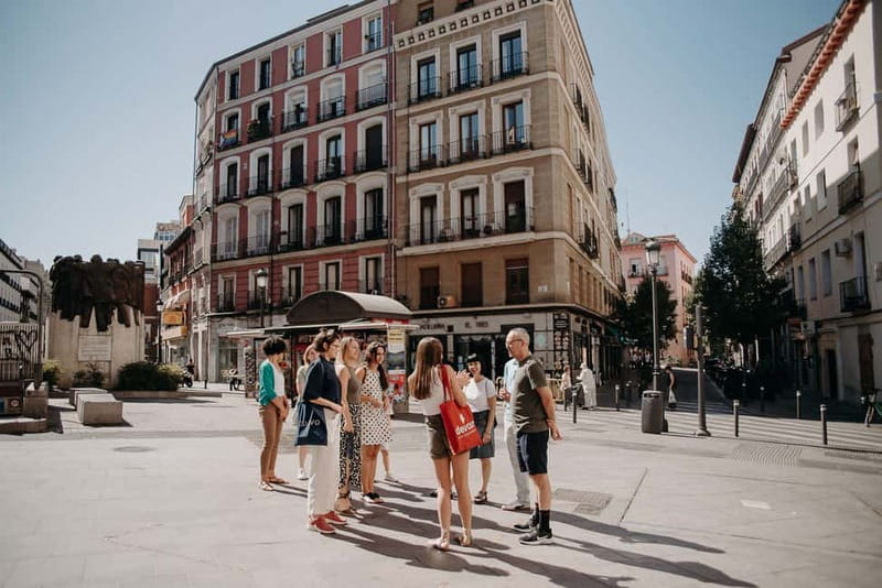 Madrid: Paella & Tapas Cooking Class and Market Visit - Who should book this class?